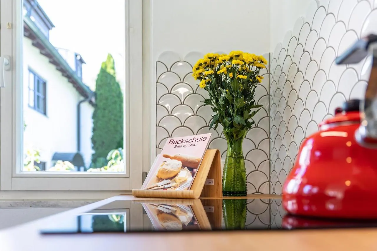 Sam'S Homestay Groebenzell Apartment