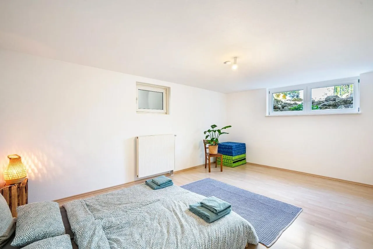 Apartment Sam'S Homestay Groebenzell Germany