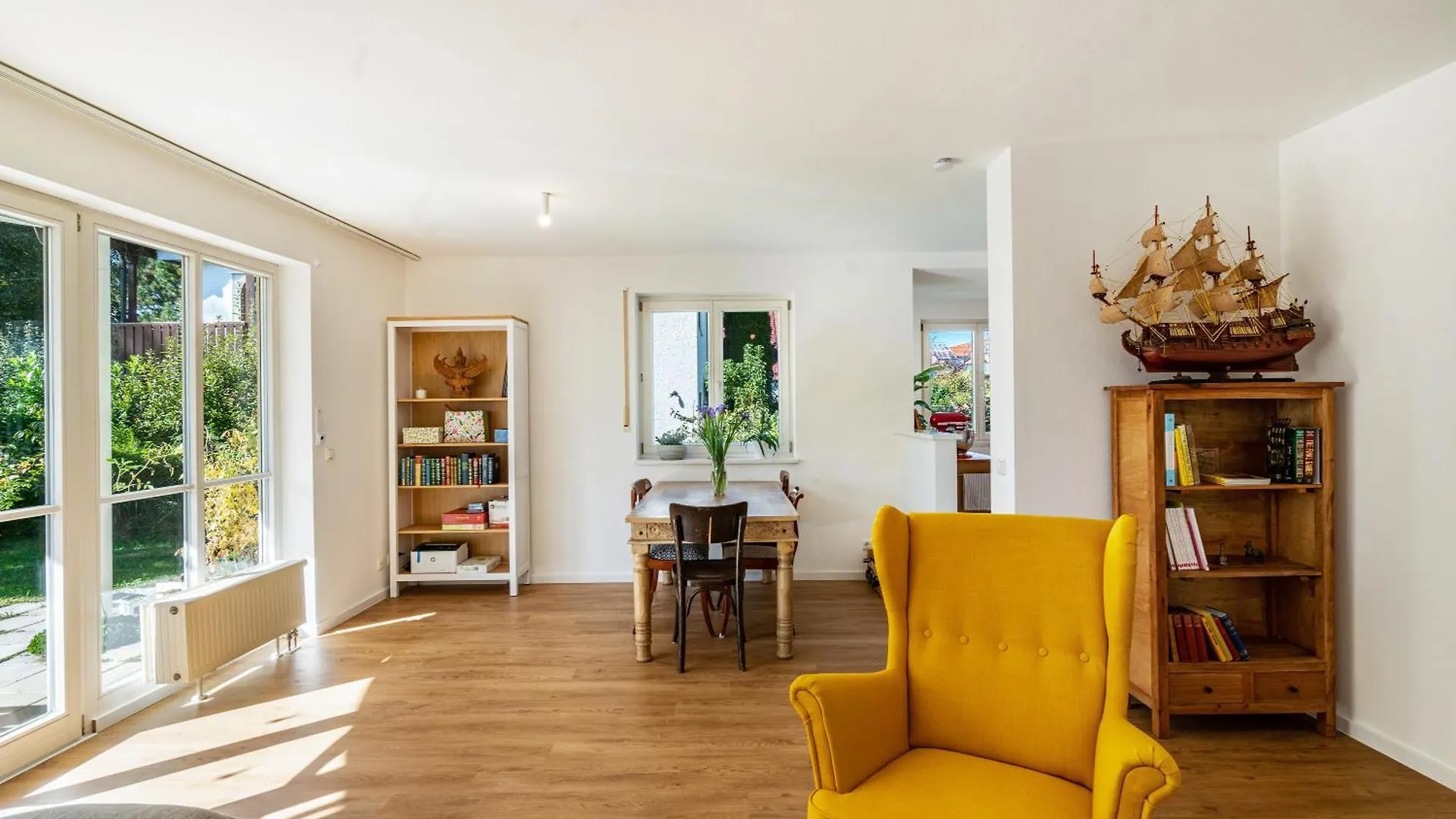 Sam'S Homestay Groebenzell
