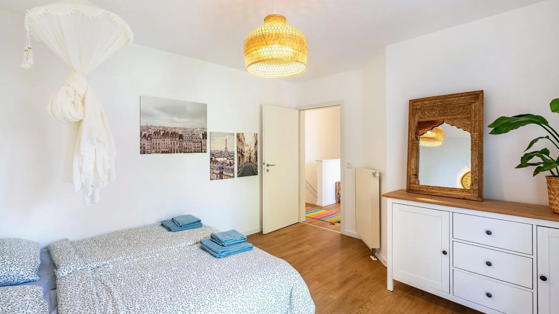 Apartment Sam'S Homestay Groebenzell