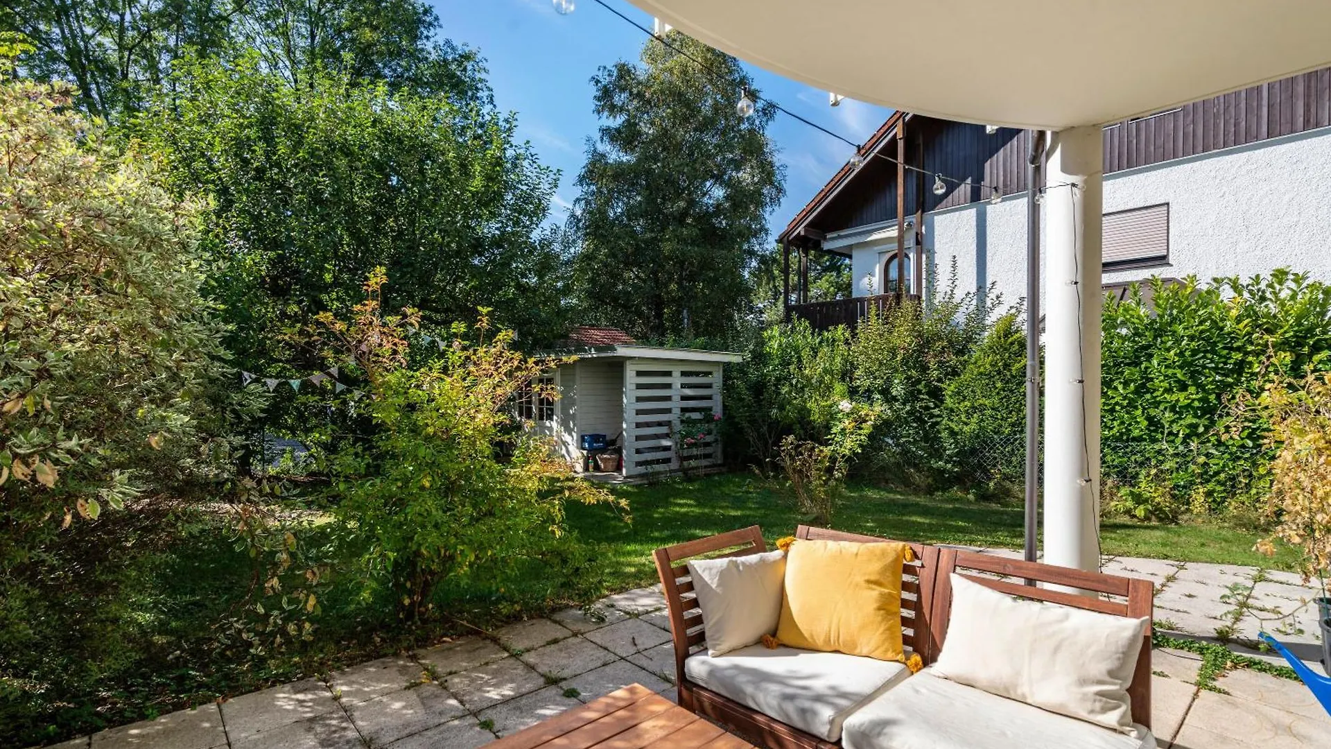Sam'S Homestay Groebenzell Apartment